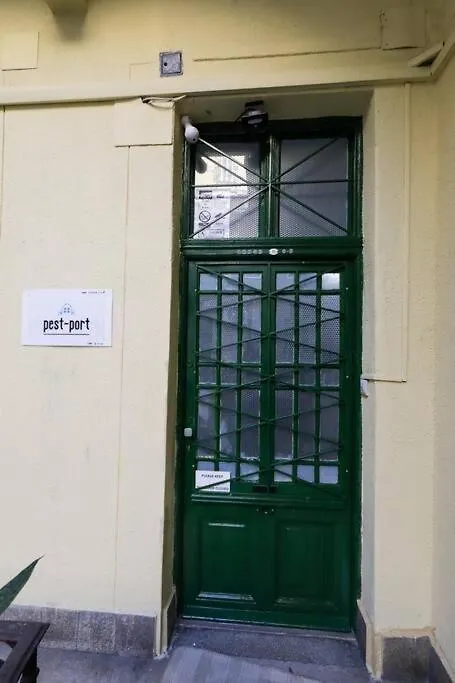 Pest-Port Apartment Room-5 Private Apartment Budapest 0*,  Ungarn